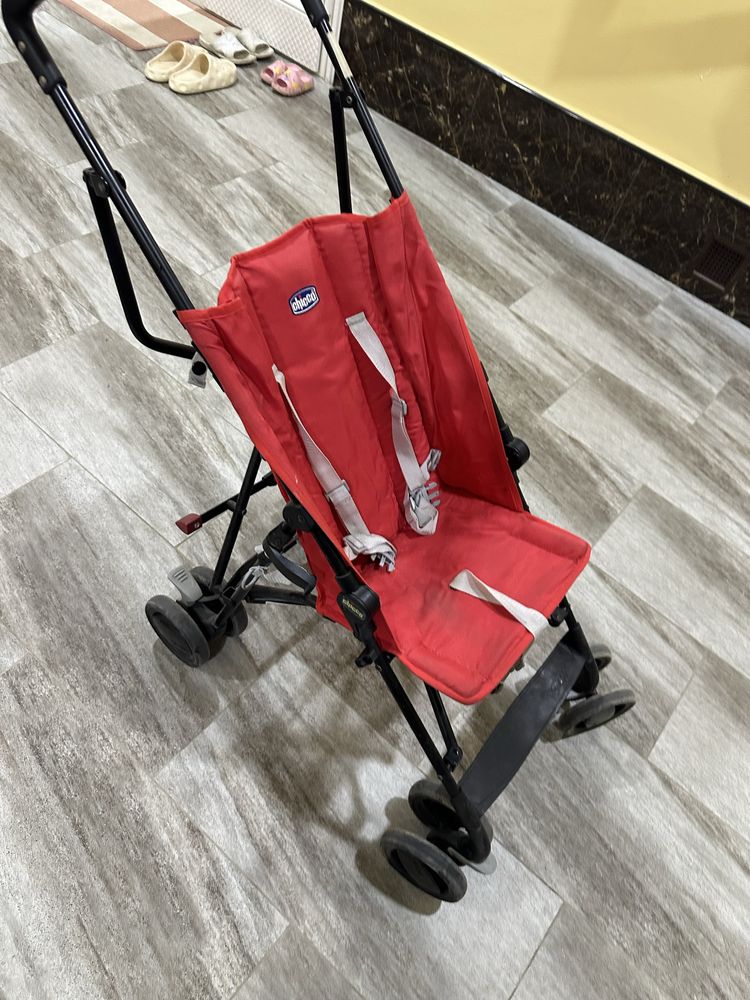 Коляска Chicco оригиналльная трость, удобно и легко