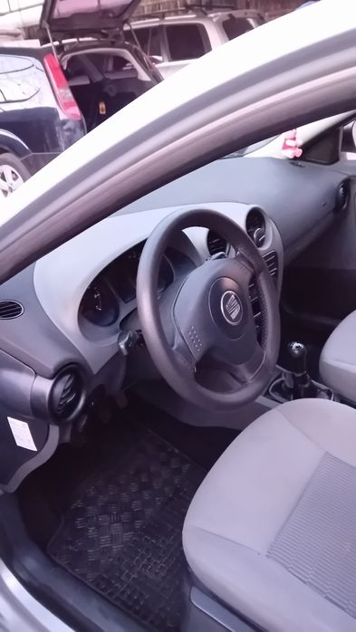 Vând Seat Ibiza  2004