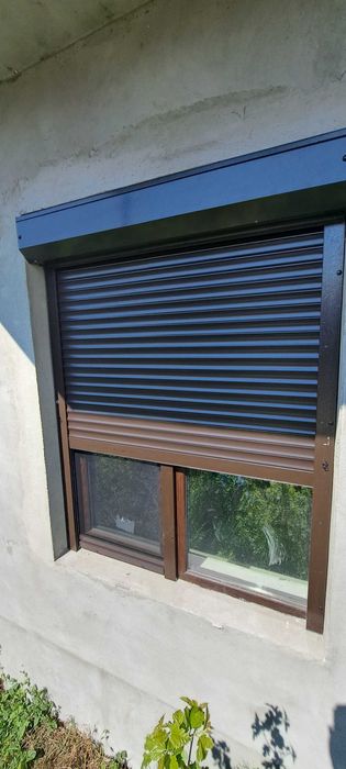 RULOURI AL si Usi de garaj rezidentiale SECTIONALE