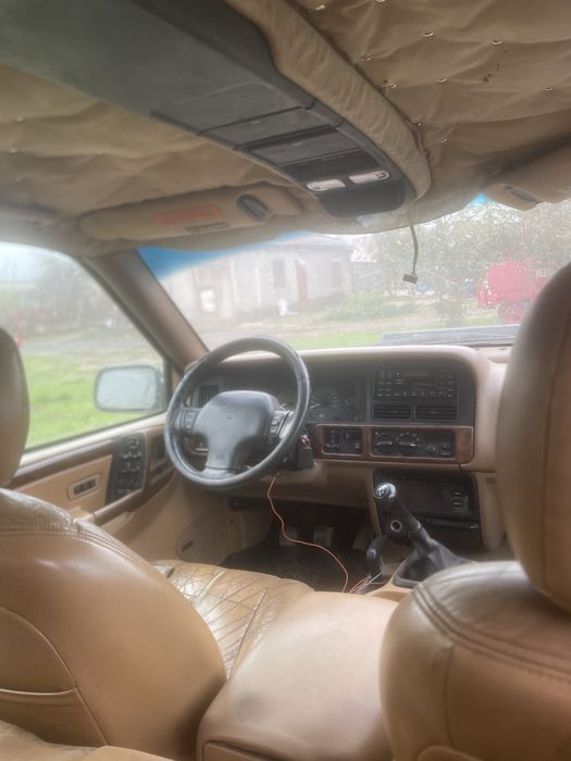 Vând masină de teren