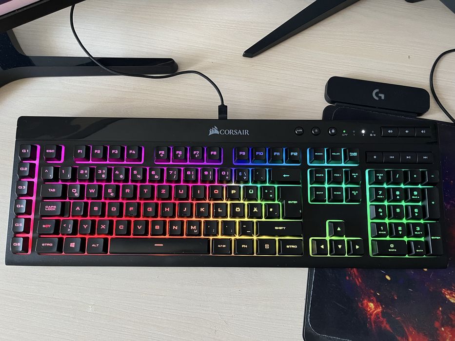 Мембранна клавиатура Corsair K57 RGB