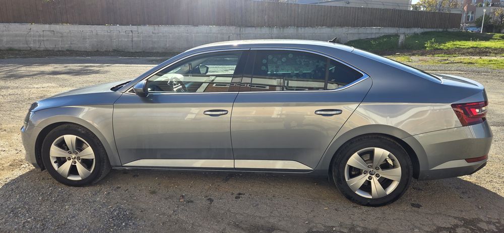 Skoda Superb 2.0  TDI DSG