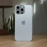 iphone 15 pro (Apple)