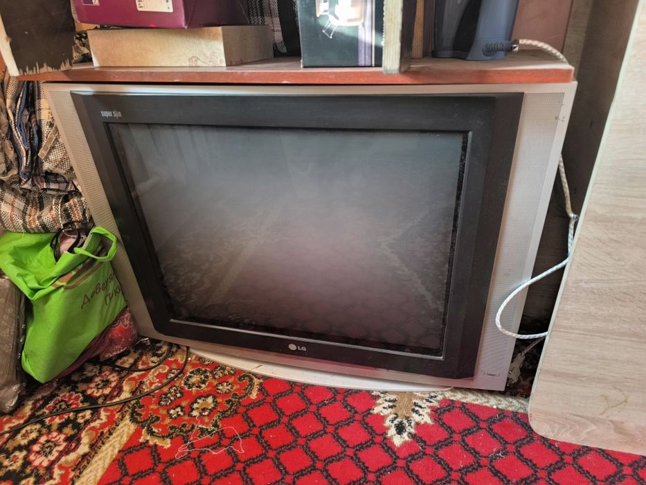 Продам телевизор. В хорошем состоянии. Рабочий.