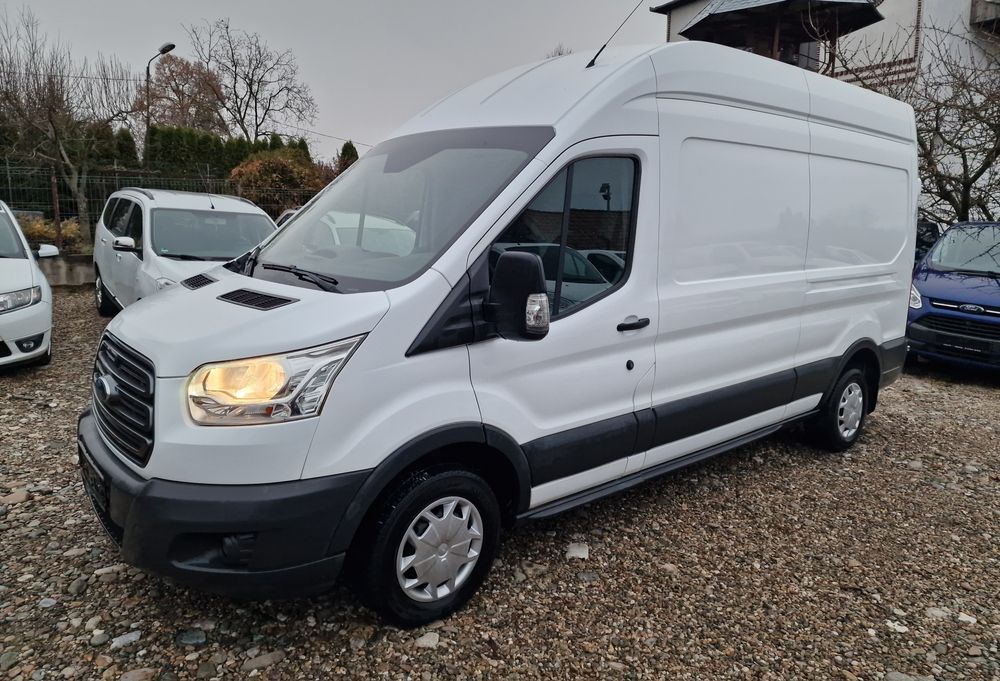 Ford Transit 2015 2.2 TDCI 125CP L2H2