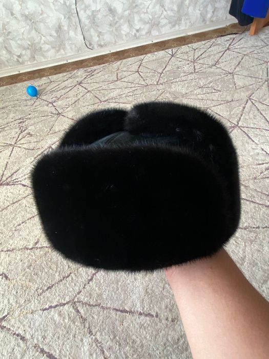 Продом норковую шапку