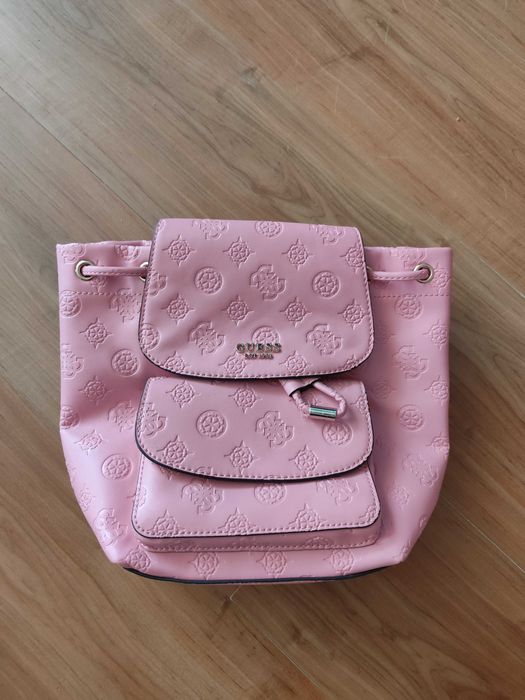 Дамска чанта Guess