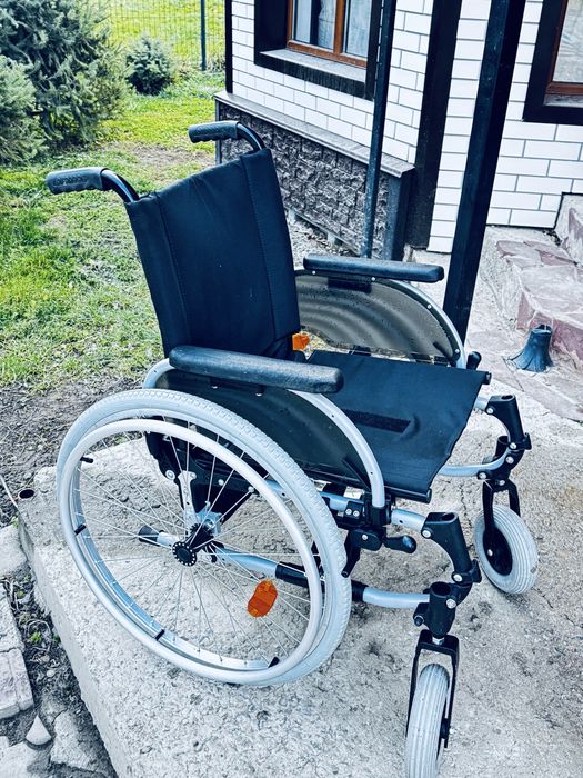 Коляска инвалидная