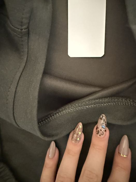 Чисто нов спортен комплект