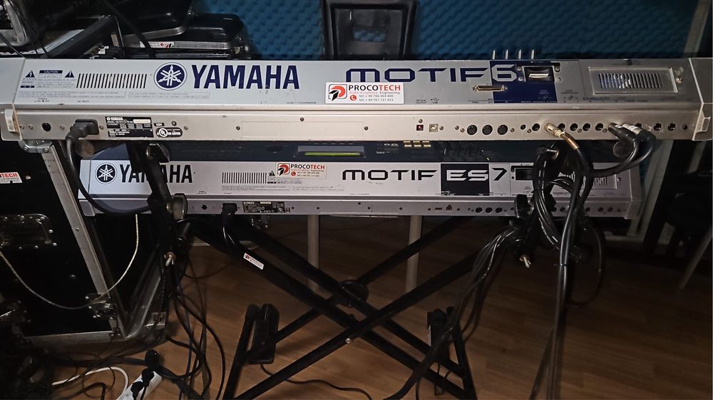 Vând Yamaha Motif 7 ES