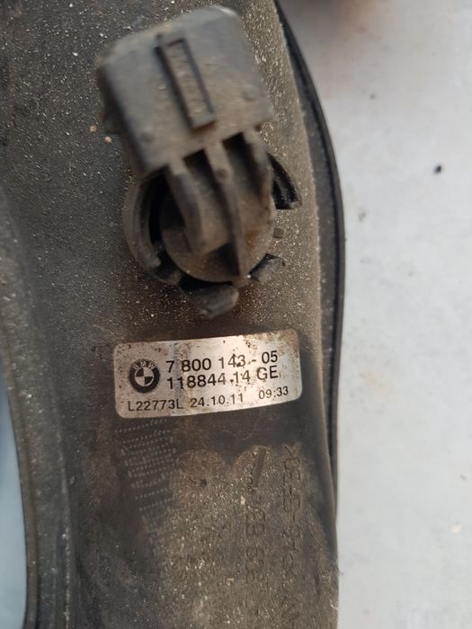 Bmw бмв е90 е92 е92 330д n57 325d 204кс 245кс въздуховод кулер дросел
