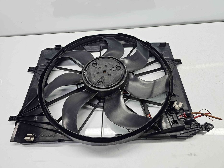Electroventilator Mercedes Clasa C (W205) [Fabr 2014-prezent] A0999061