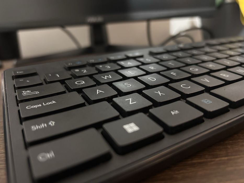 Tastatura Genius cu fir