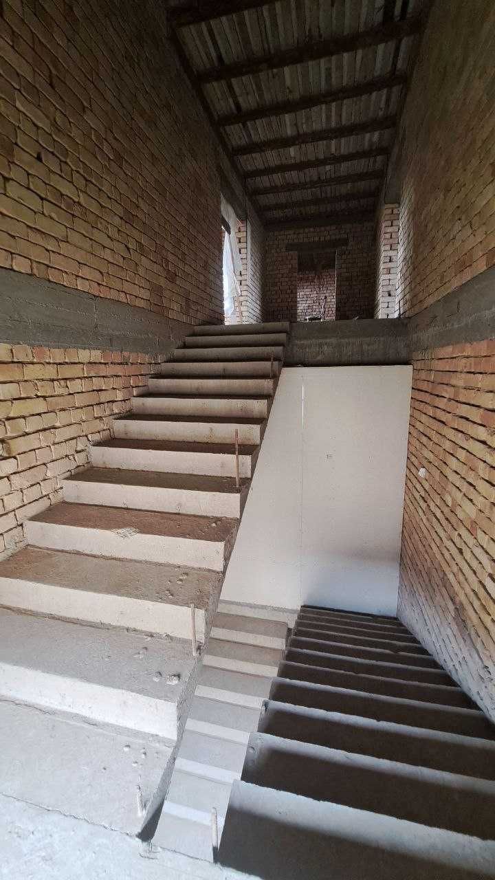 Уй сотилади. Продается дом. Янгиюл, Шердор.