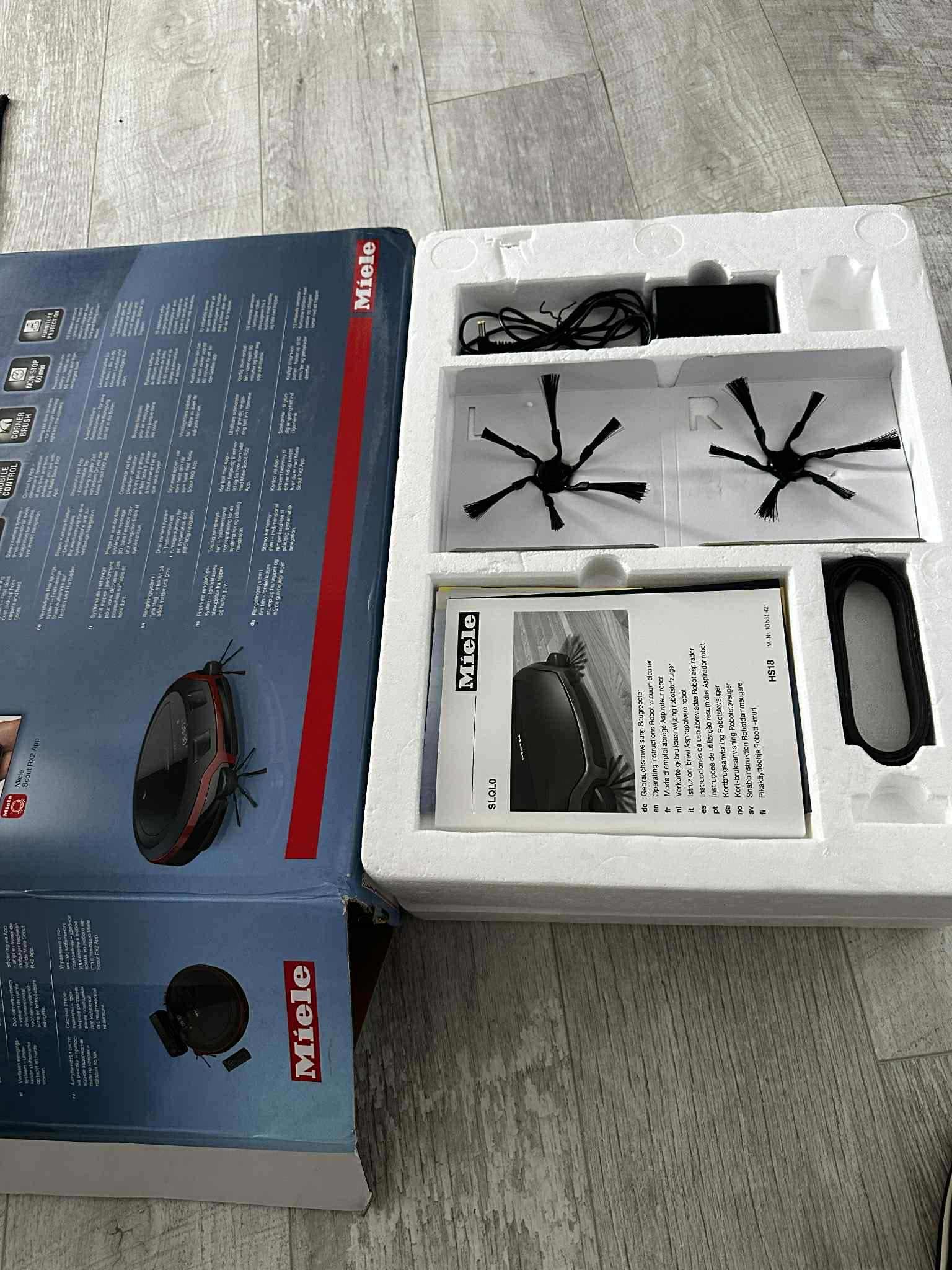 Прахосмукачка-робот Miele Scout RX2