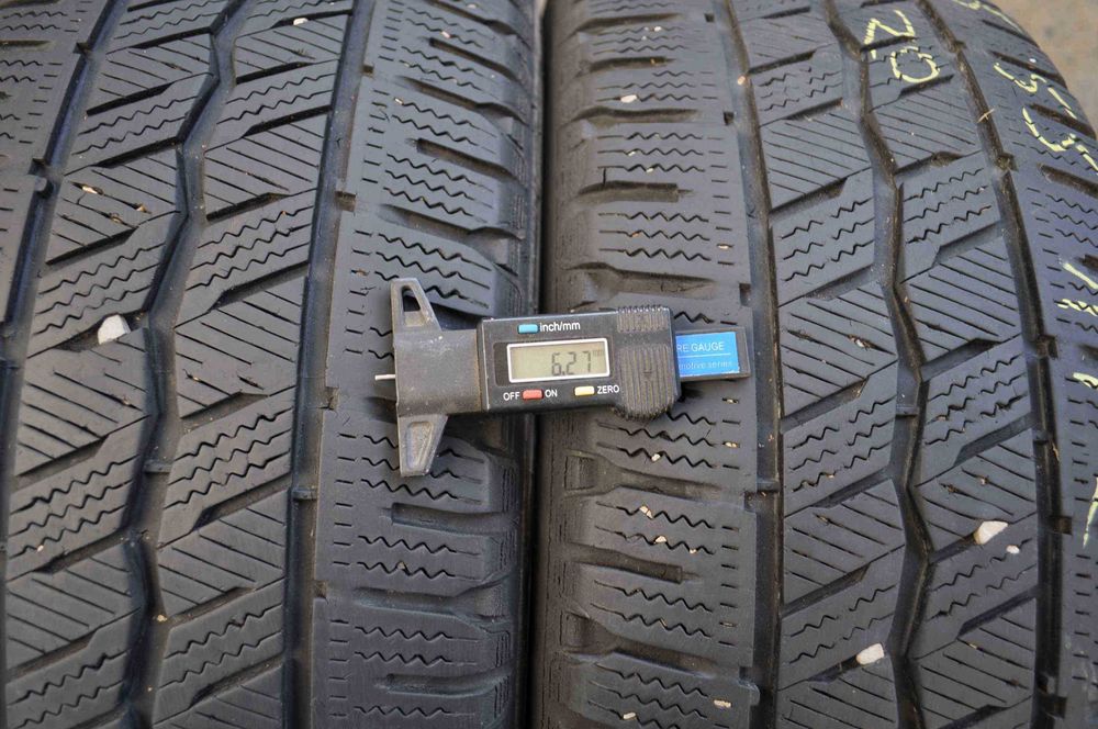 SET 2 Anvelope Iarna 225/55 R17C HANKOOK Winter Icept LV 109/107R