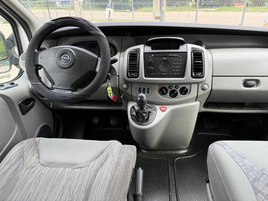 Opel vivaro  trafic 2005 1.9 tdi 5 locuri