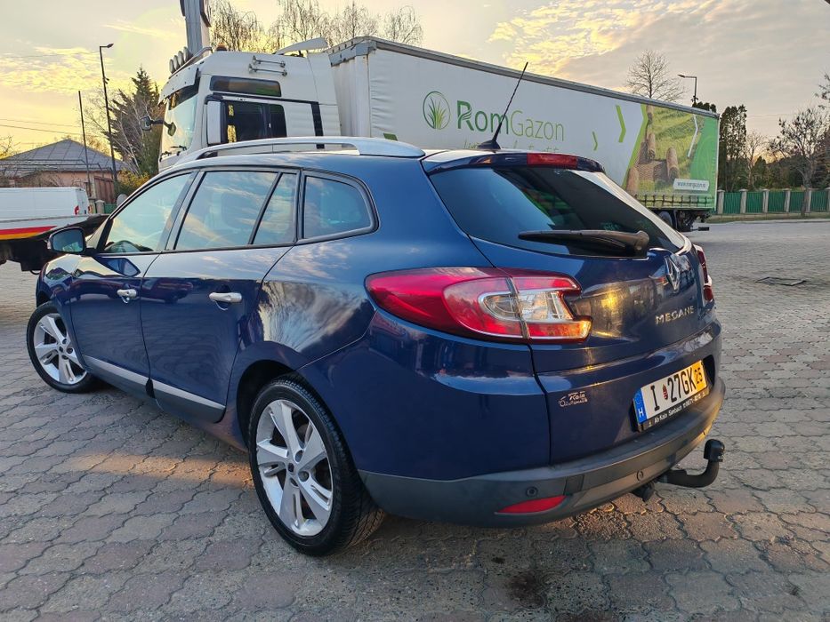 Renault Megane 1.9Diesel Fab. 2012 E5 pilot Interior piele Scaune încă