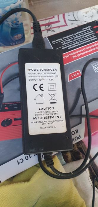 Alimentator 42v 1,5a