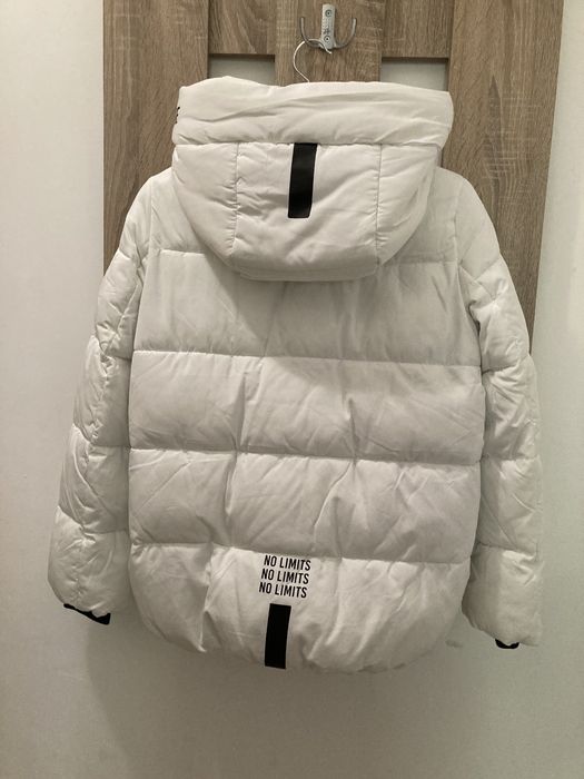 Яке Colin's ново