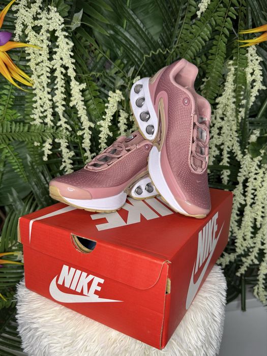 Nike Air Max DN Pink