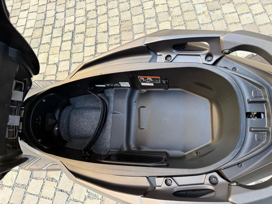 Honda adv 350 2024 3800km