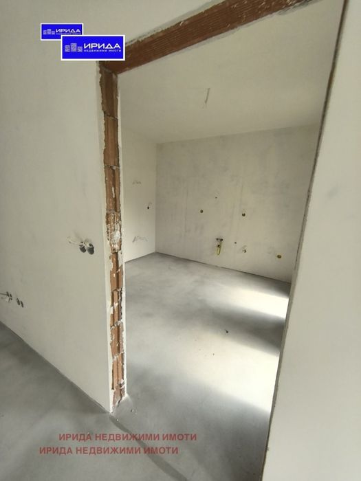 Четиристаен апартамент в Надежда 2