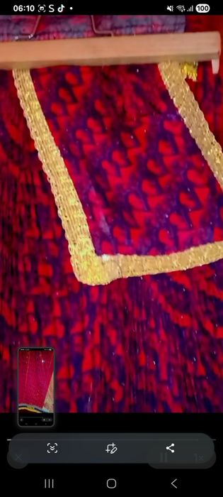 Haine roșie cu pietre Cristian Dior de vanzare