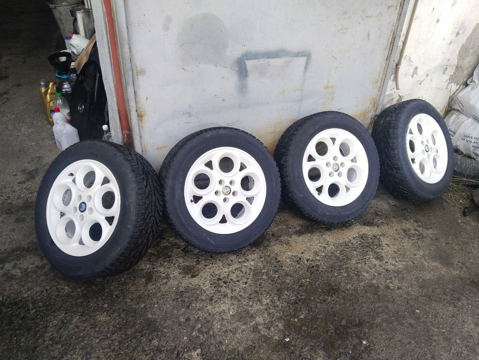 Джанти с зимни гуми 5х98 205/60/16