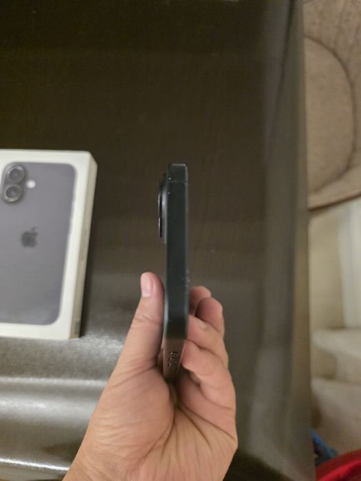 Iphone 16 128gb 100% емкость