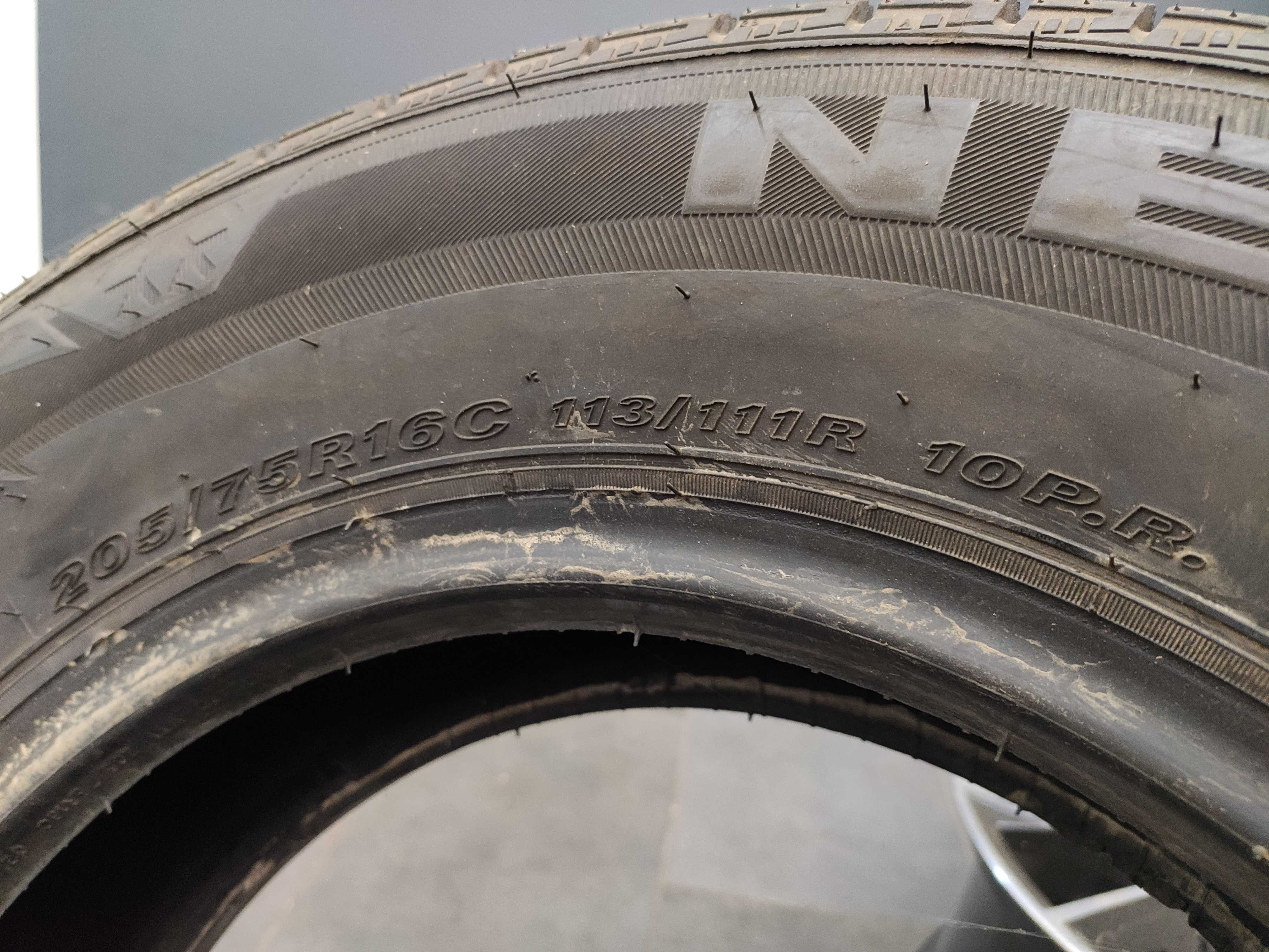 1бр Зимна гума за БУС 205 75 16 С - Nexen - DOT 2024