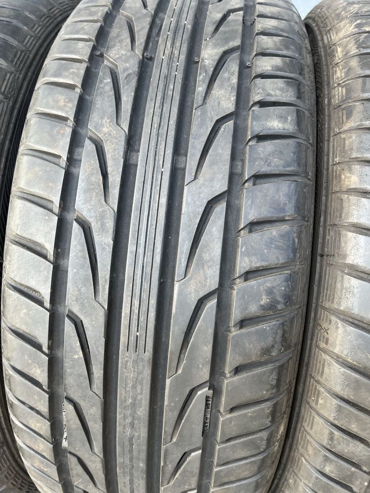 4 бр. летни гуми 205/55/16 Semperit 7,5 mm DOT 2x1319 2x4817