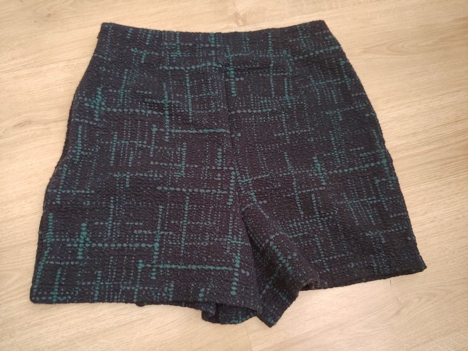 Пола - панталон и пола