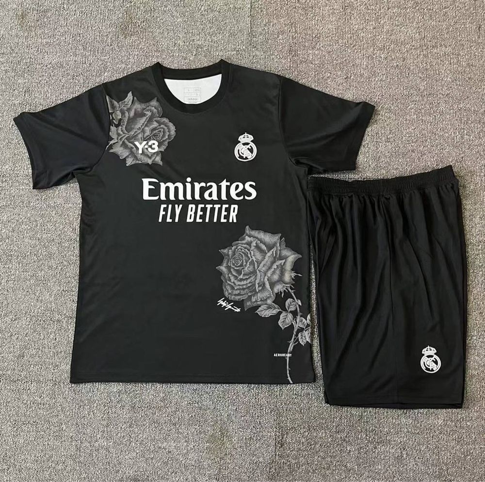 Futbol forma Real Madrid 8xil rangi bor
