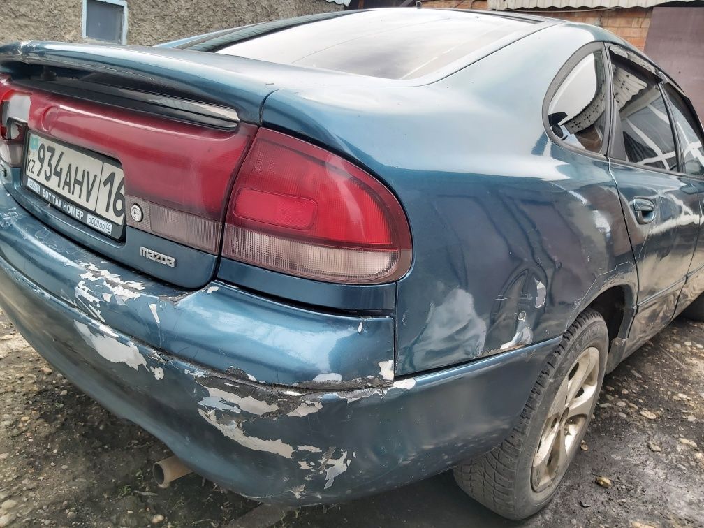 Mazda 626 (Cronos)