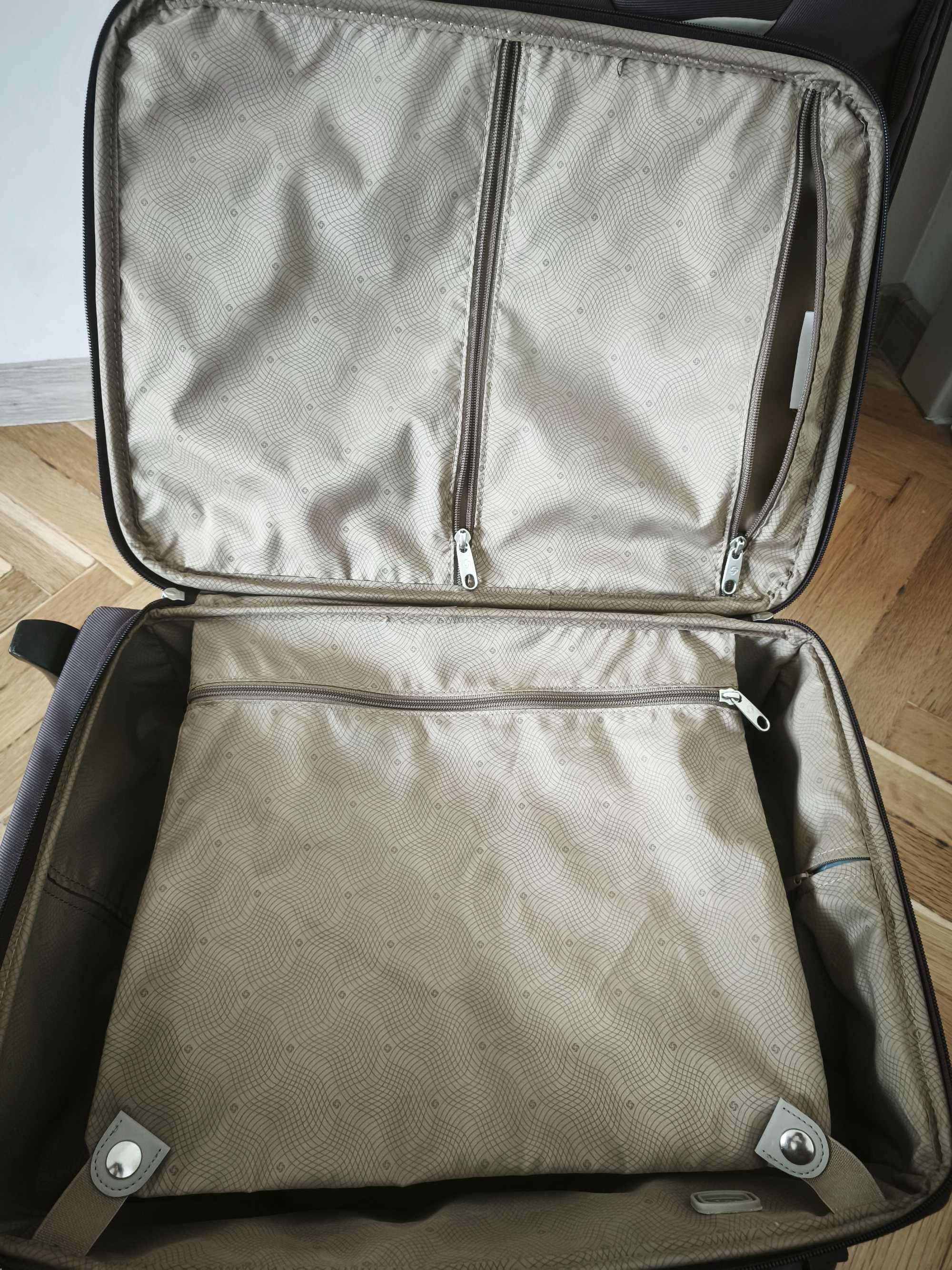 Куфар Samsonite за бизнес пътуване