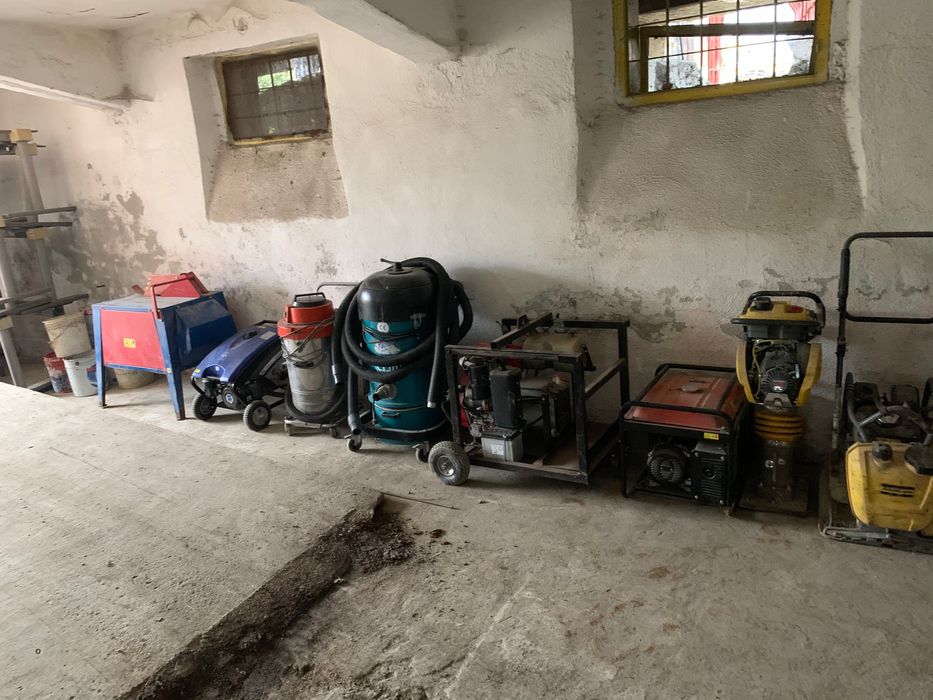 Inchirez  scule , Placa Asfalt, Mai Compactor Nasaud etc….