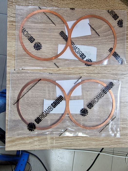 Inel inele camasa tractor fiat 315 pe original preț 140 lei buc pentru