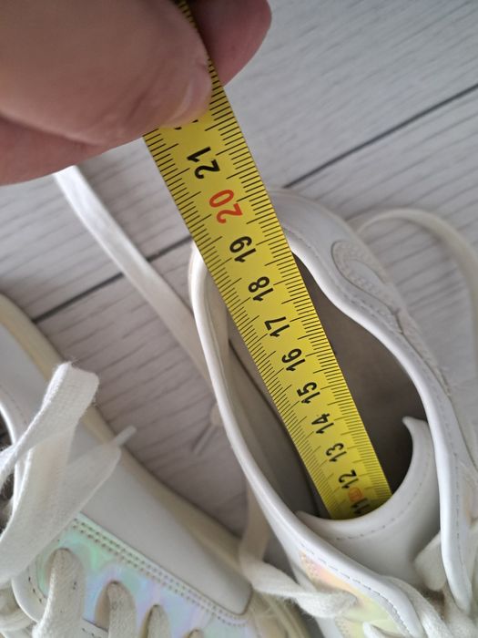 Adidasi michael kors marimea 34 cu 21.5  cm