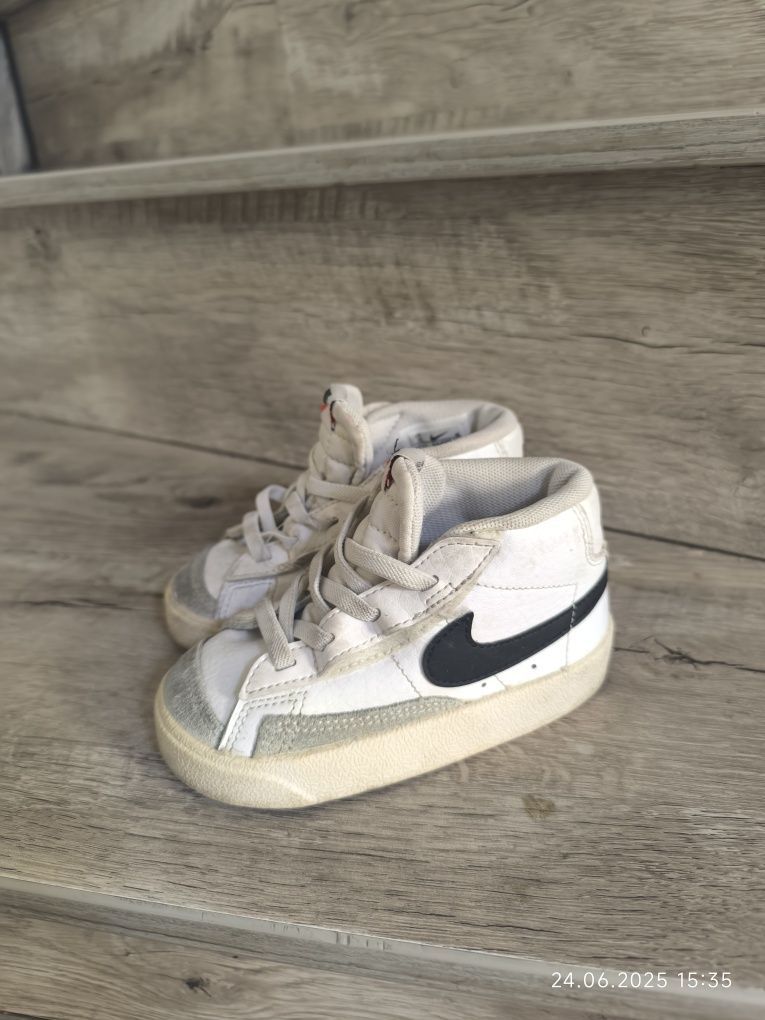 Nike 23.5 razmer