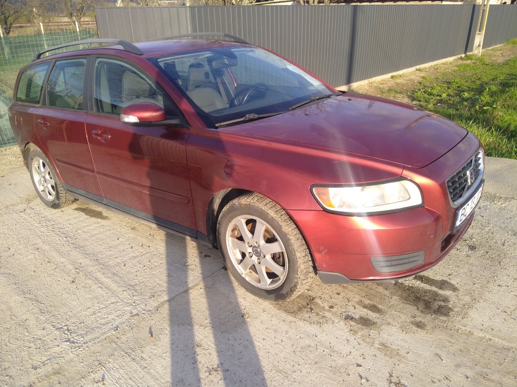 Volvo V50 înmatriculată în România in2024, stare foarte buna !