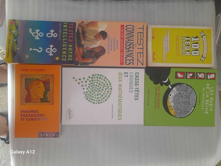 Carti de enigme logice, enigme politiste, limba franceza