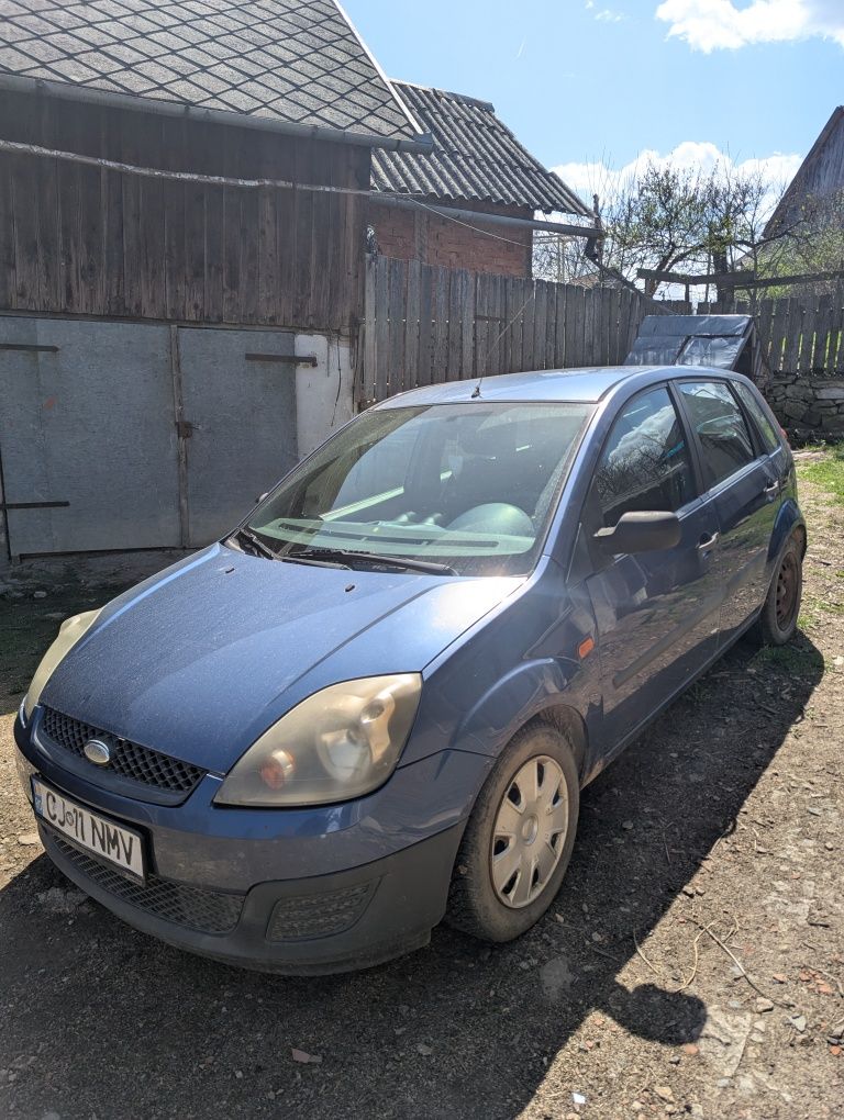 Vând Ford Fiesta 2006 motorină