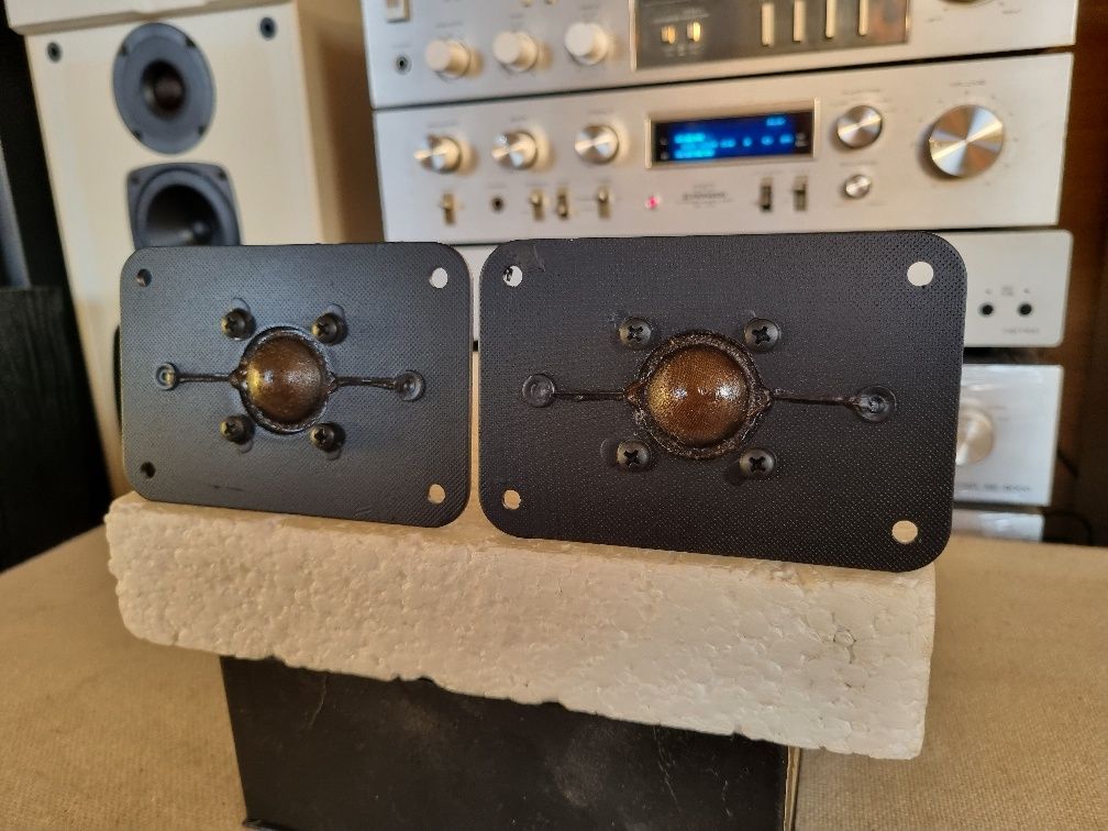 Set Tweetere Braun. 8 ohms, 40 watts, 12x8 cm. Perfecta stare.