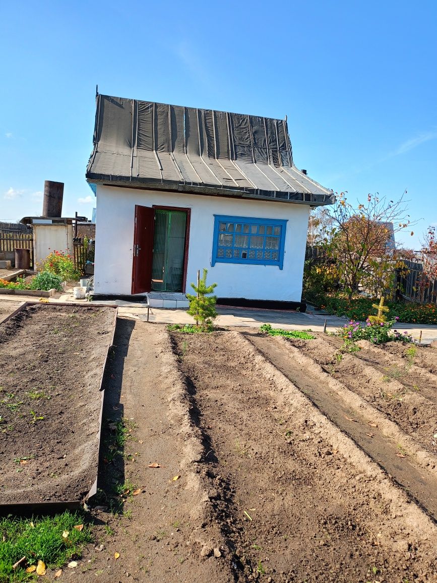 Продается дача в обществе ," Горняк"