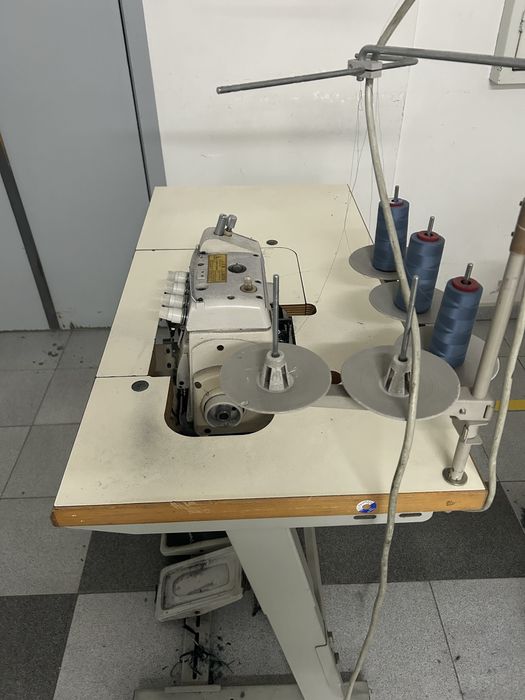 Juki пет конечен оверлог трифазен.