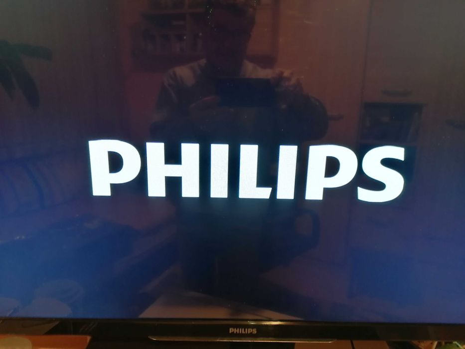 телевизор PHILIPS 32