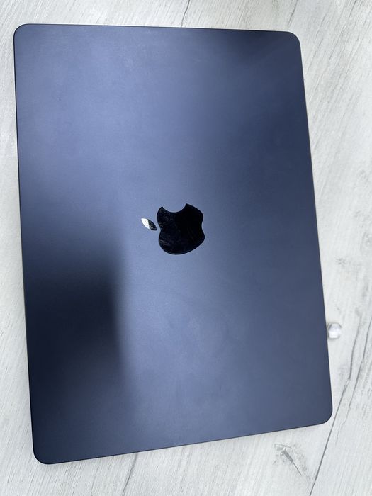 Macbook air m2 8/256