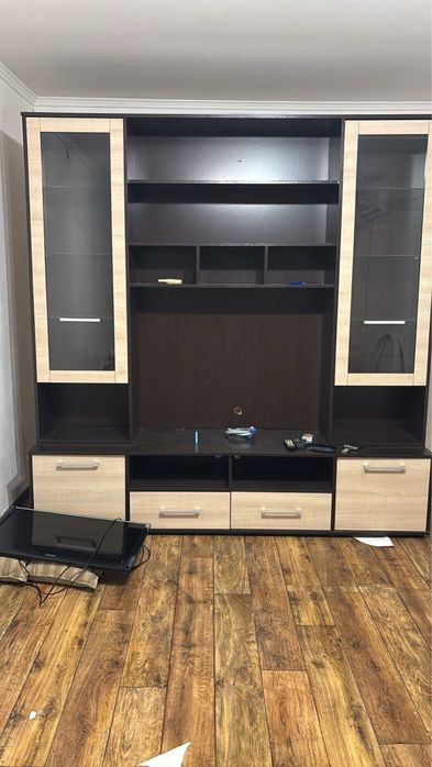 Горка шкаф в отличном состоянии доставка беспалтно