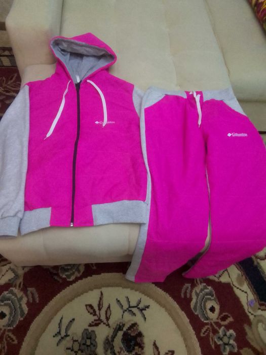 Аёл ва кизлар спортивкаси сотилади